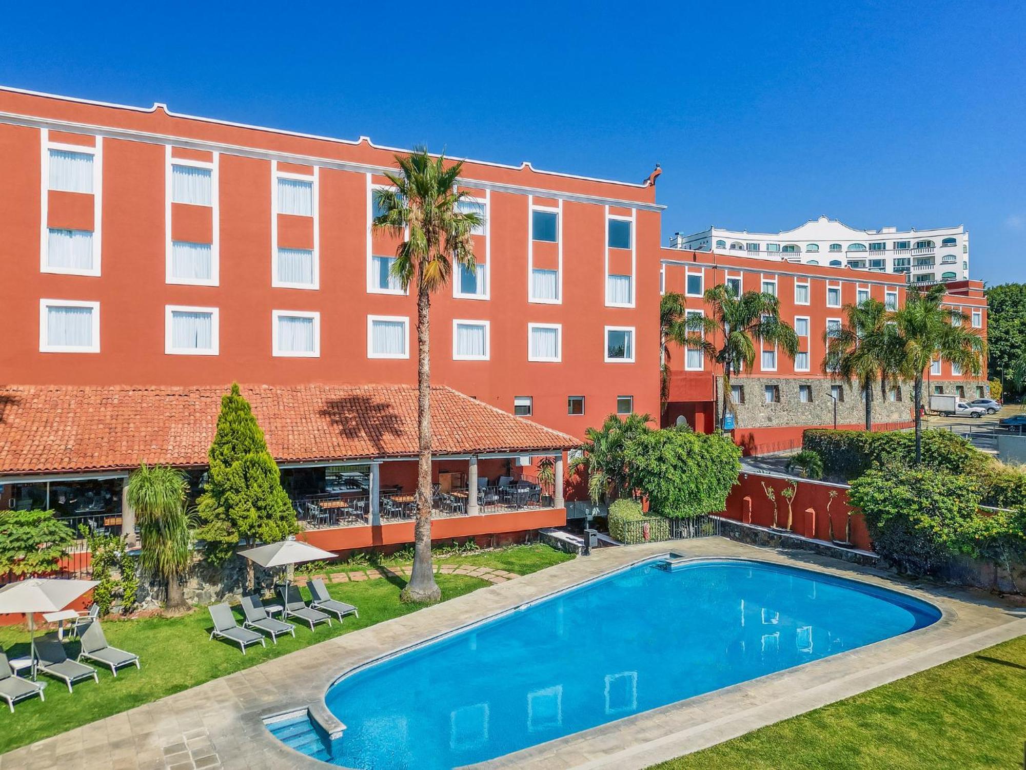 Fiesta Inn كويرنافاكا المظهر الخارجي الصورة